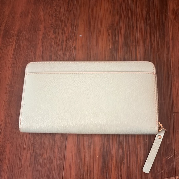 Kate Spade Wallet - Picture 2 of 3